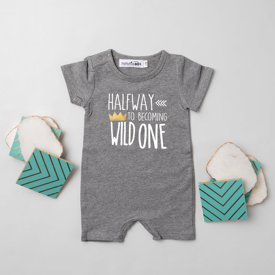 Shorts "Halfway to Becoming Wild One" Slim Fit 1/2 Birthday Romper