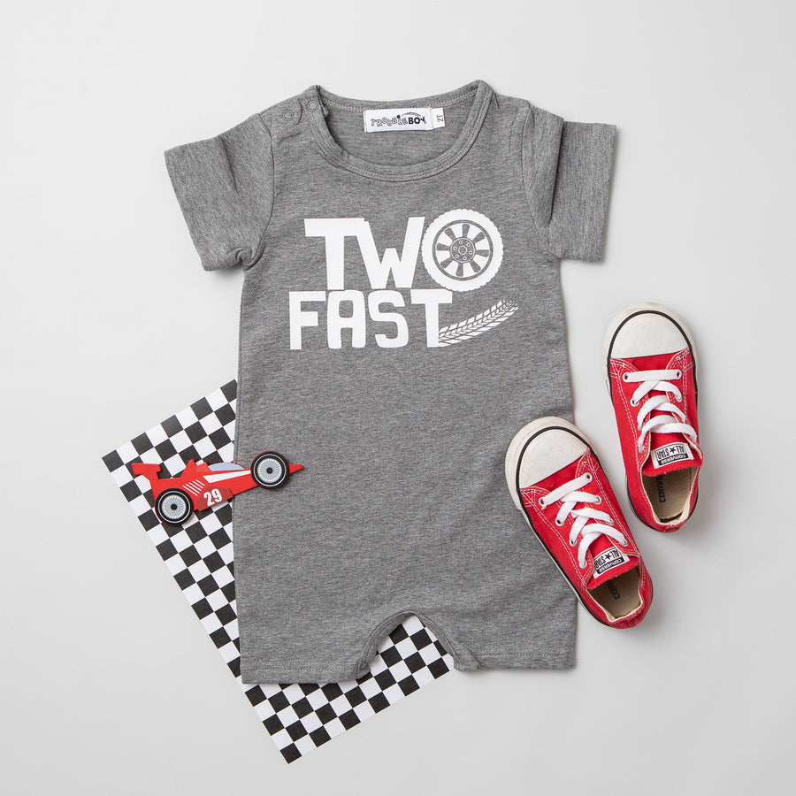 Shorts "Two Fast" Slim Fit Birthday Romper